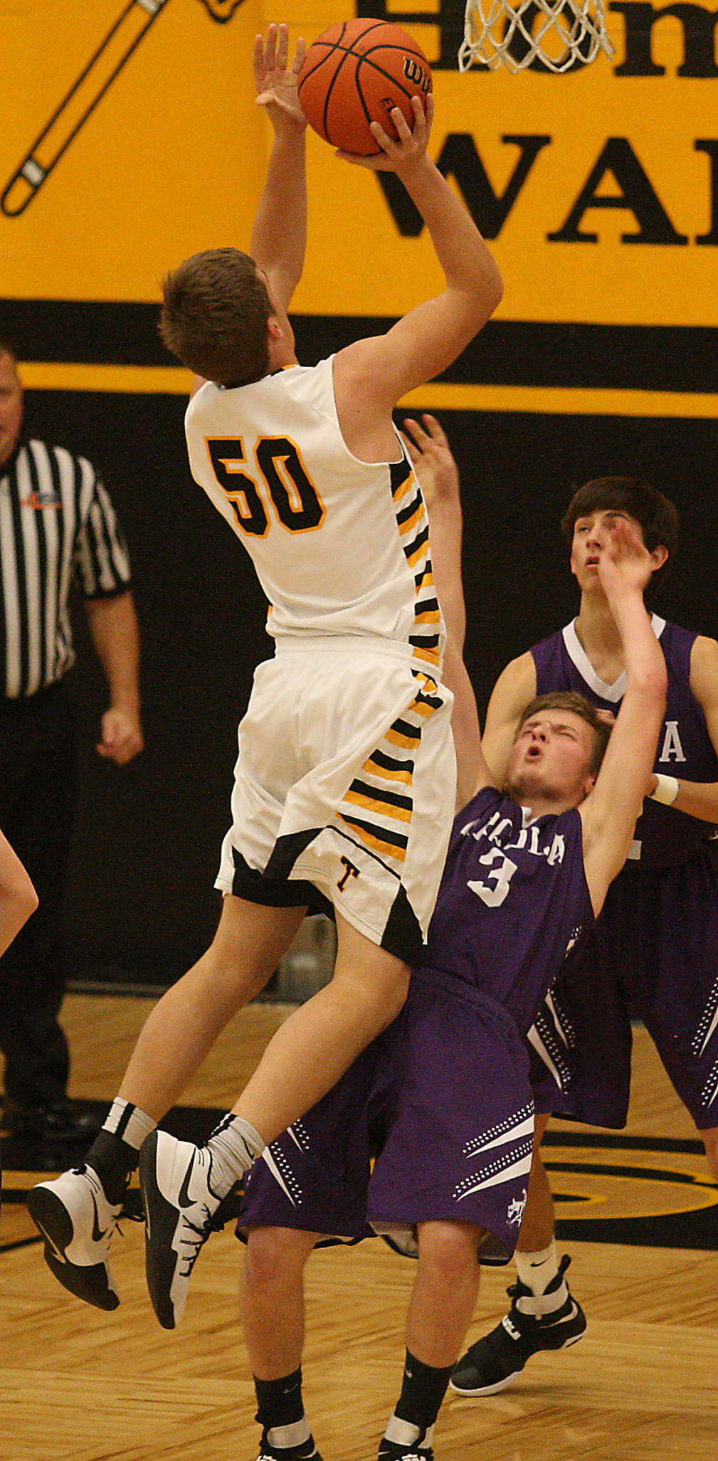 Arcola vs Tuscola Boys Basketball 3 12.20.16.jpg